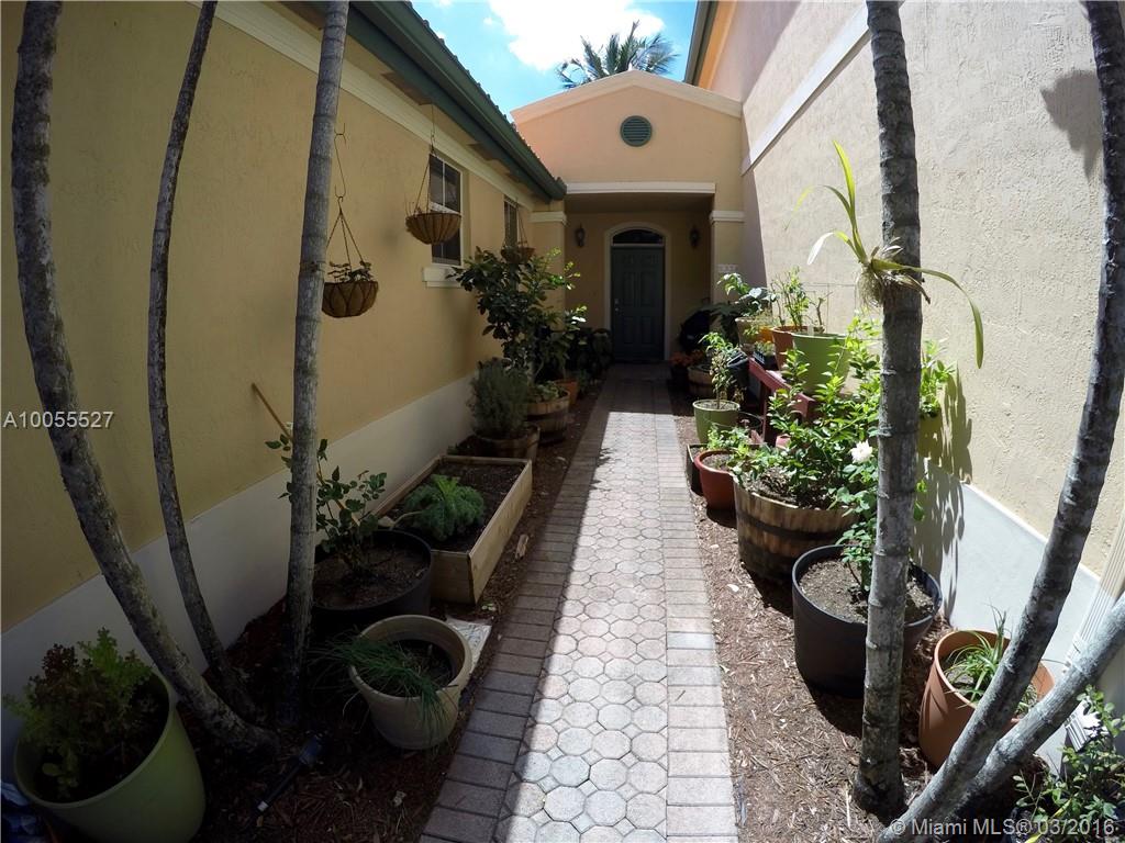 Anchorage At Miami Lakes - Residential