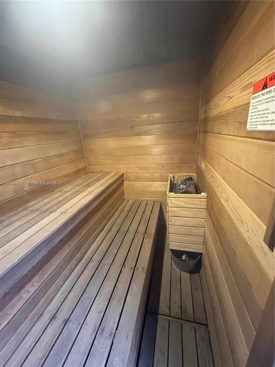 MALAGA TOWERS CONDO - Residential