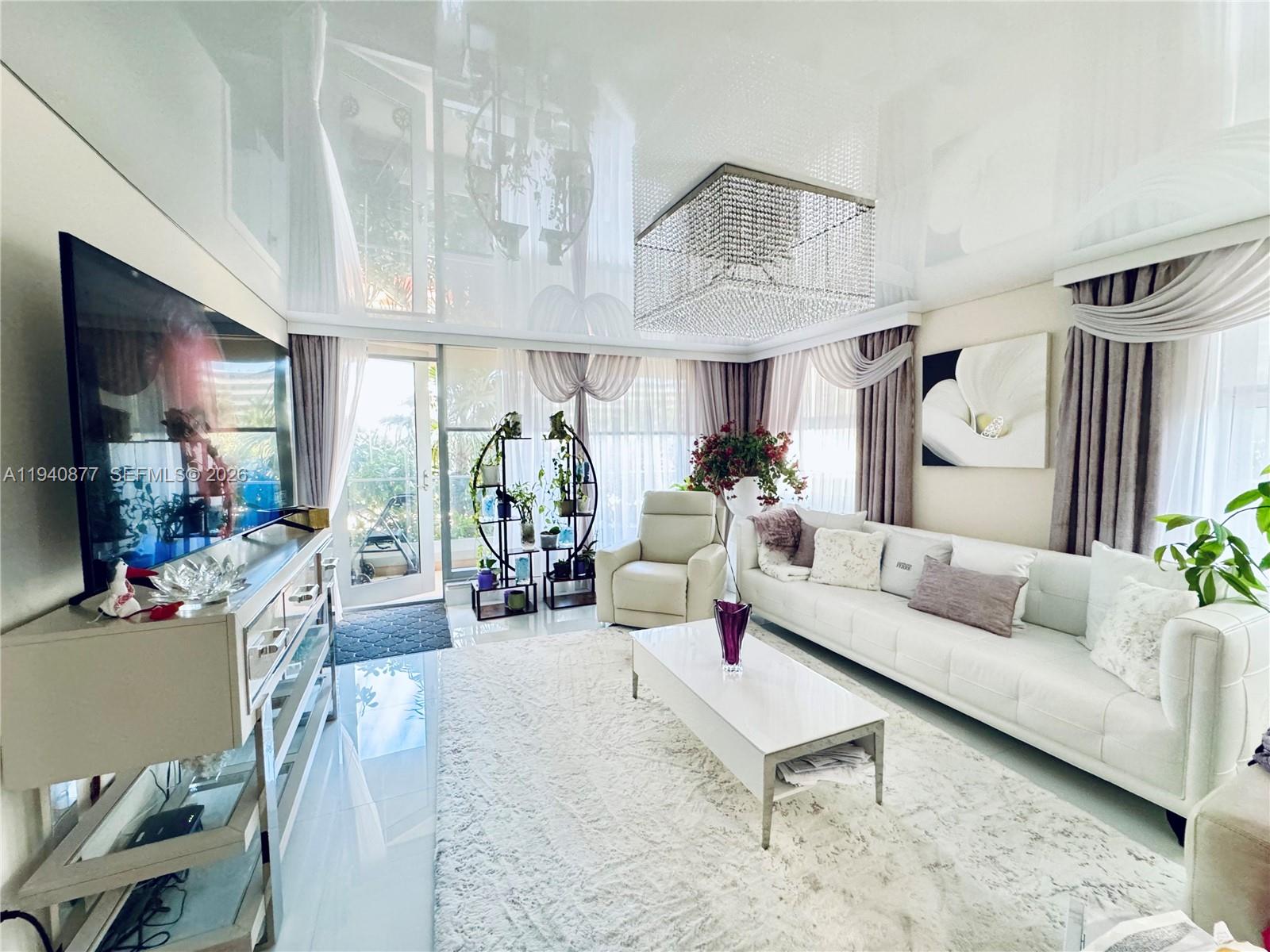 MALAGA TOWERS CONDO - Residential