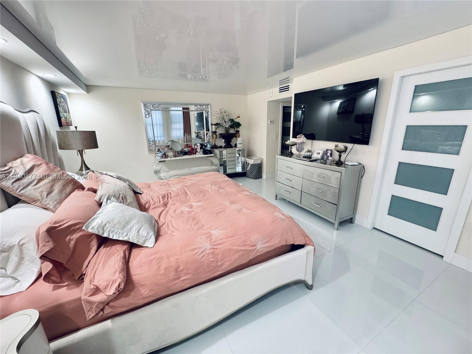 MALAGA TOWERS CONDO - Residential