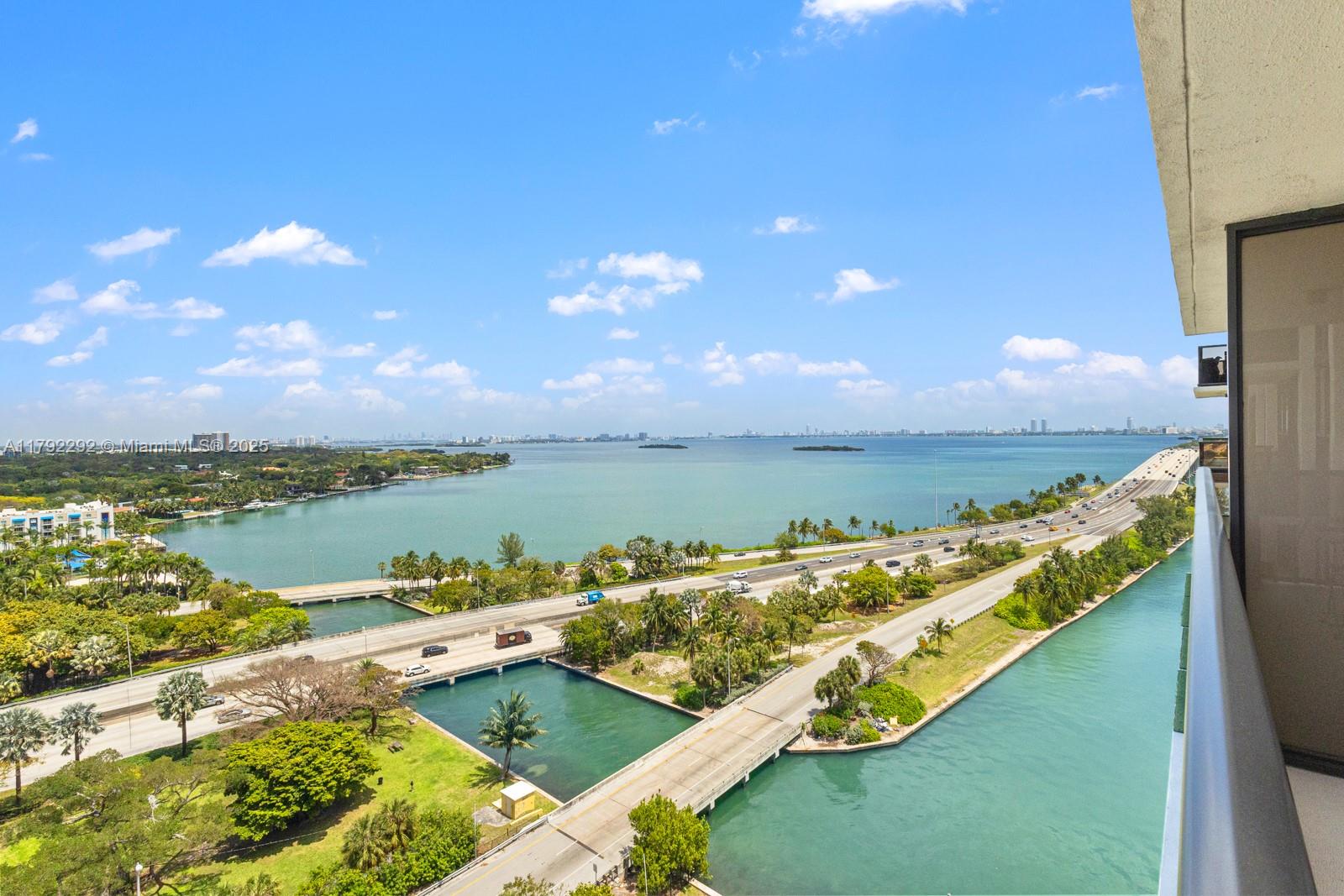 600 Ne 36th St 1810, Miami, Broward County, Florida - 1 Bedrooms  
2 Bathrooms - 