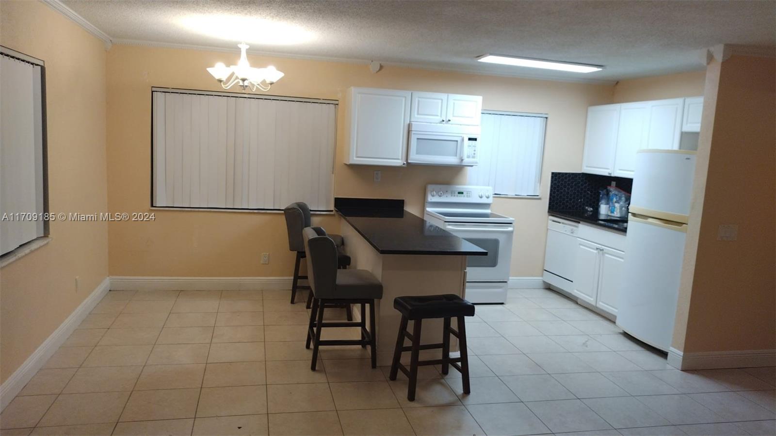 MEADOWS ON THE GREEN COND - Residential Lease