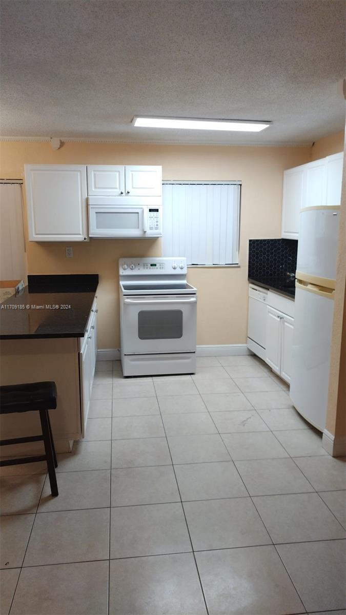 MEADOWS ON THE GREEN COND - Residential Lease