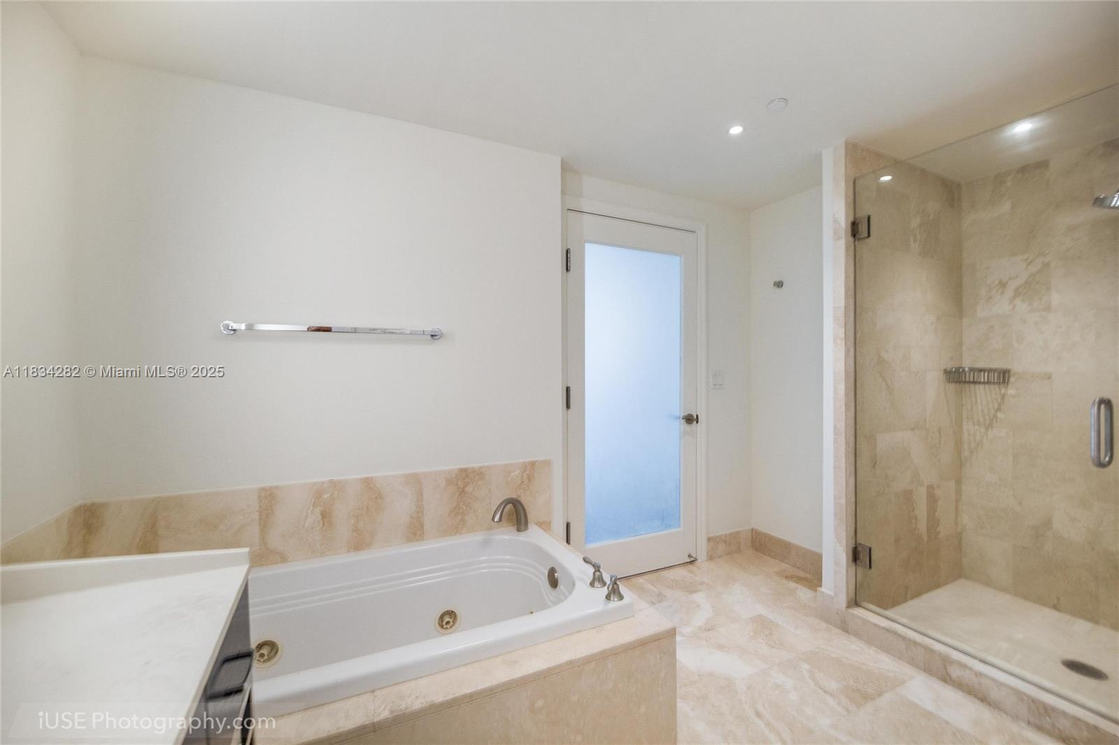 FONTAINEBLEAU II CONDO - Residential