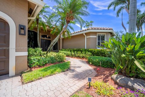 Single Family Residence in Weston FL 2452 Eagle Run Way 2.jpg