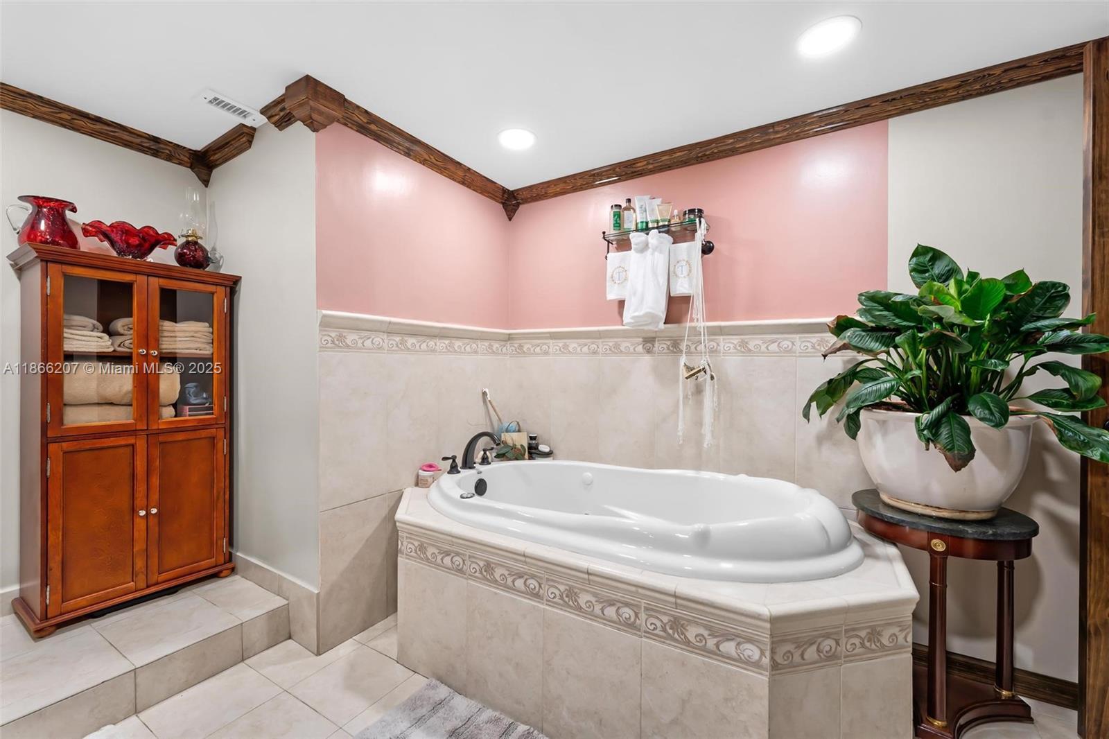 ALLINGTON TOWERS NORTH CO - Residential