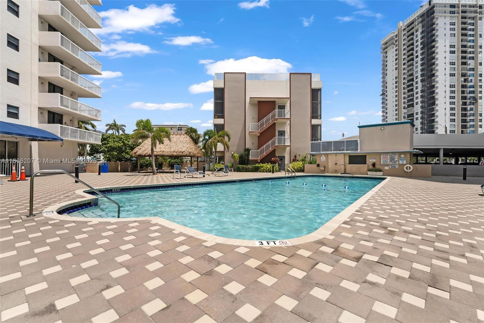 ALLINGTON TOWERS NORTH CO - Residential