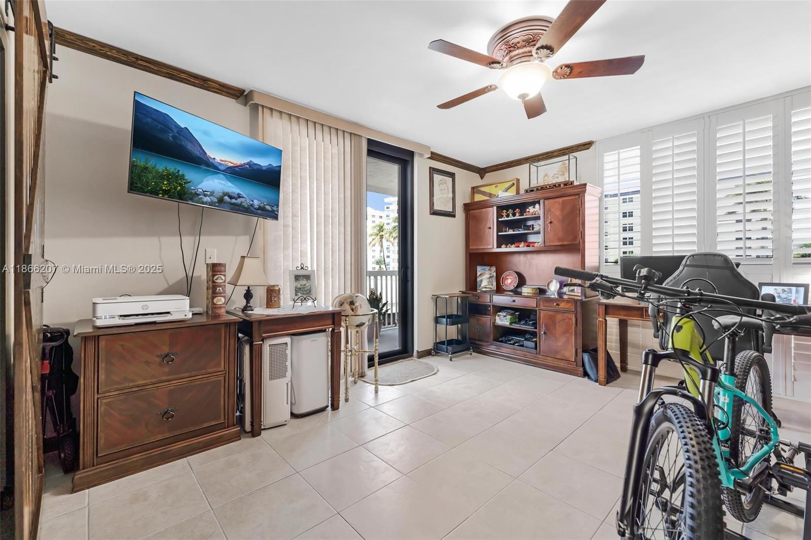 1500 S Ocean Dr 2G