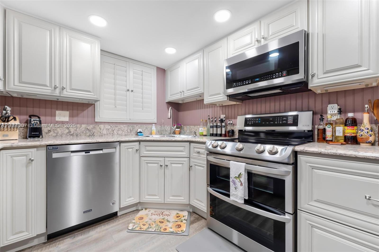 1500 S Ocean Dr 2G