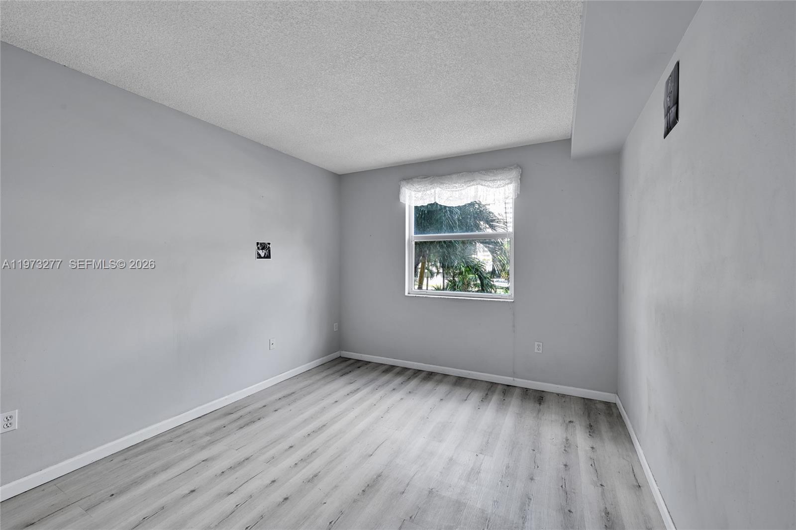 PORTO BELLAGIO CONDO - Residential