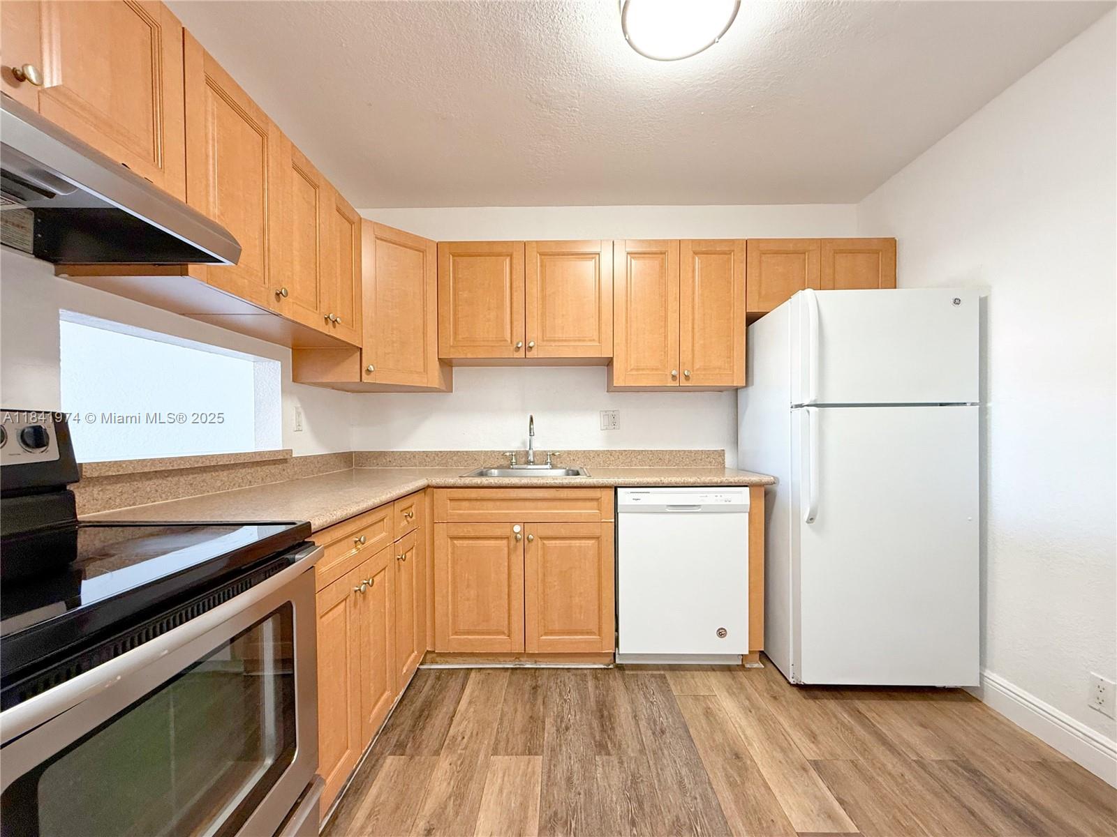 5231 Geneva way 307