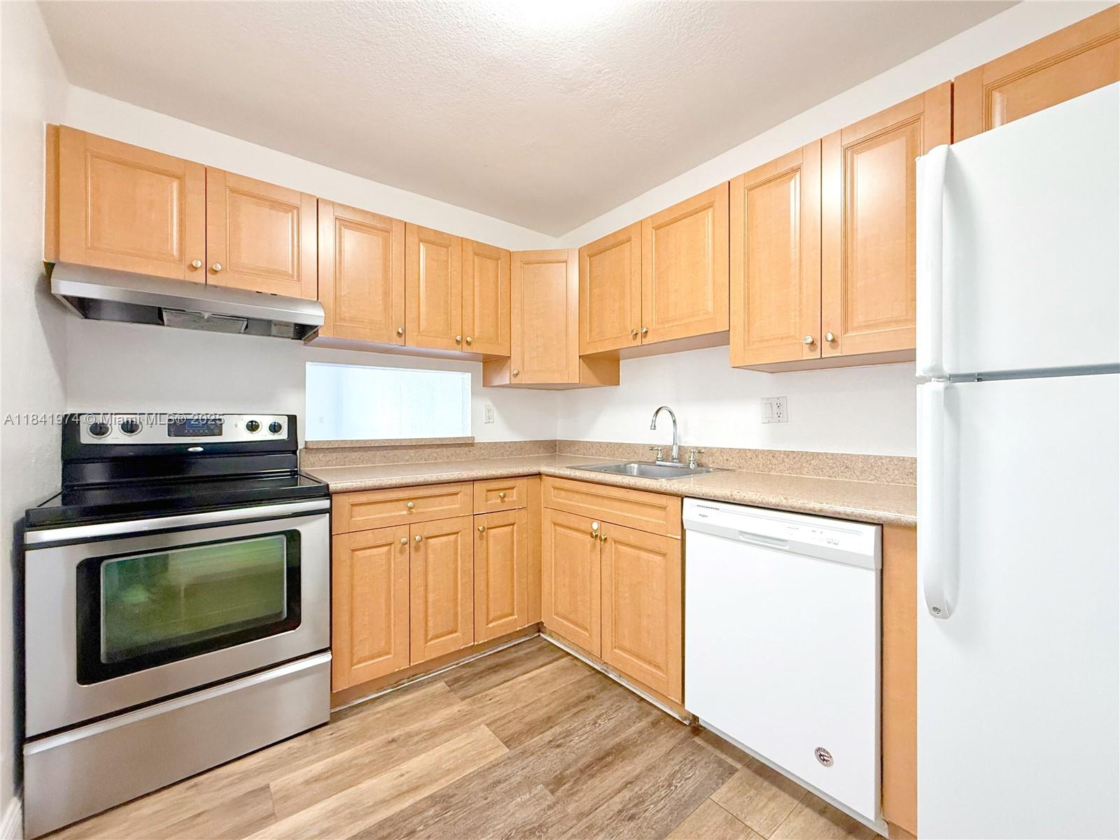 5231 Geneva way 307