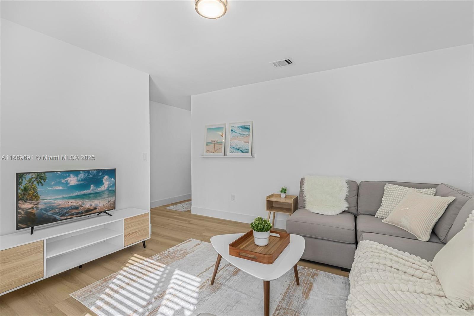 2661 SW 28 Ct 1