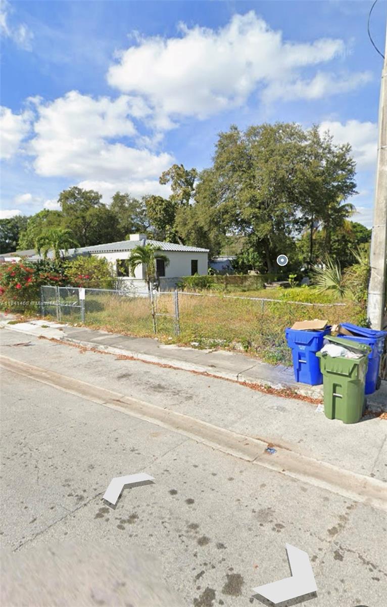247 NW 45th St
