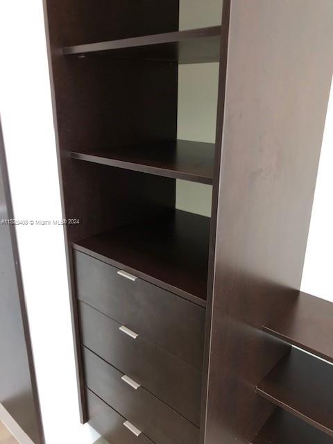 TDR TOWER II CONDO - Residential