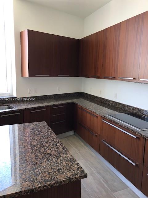 TDR TOWER II CONDO - Residential