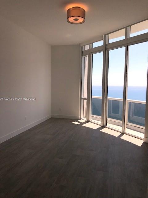 TDR TOWER II CONDO - Residential