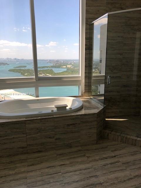 TDR TOWER II CONDO - Residential