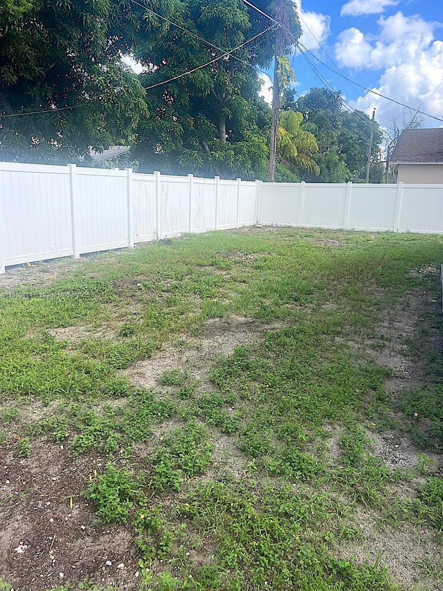 SANDALFOOT COVE SEC 4 - Residential