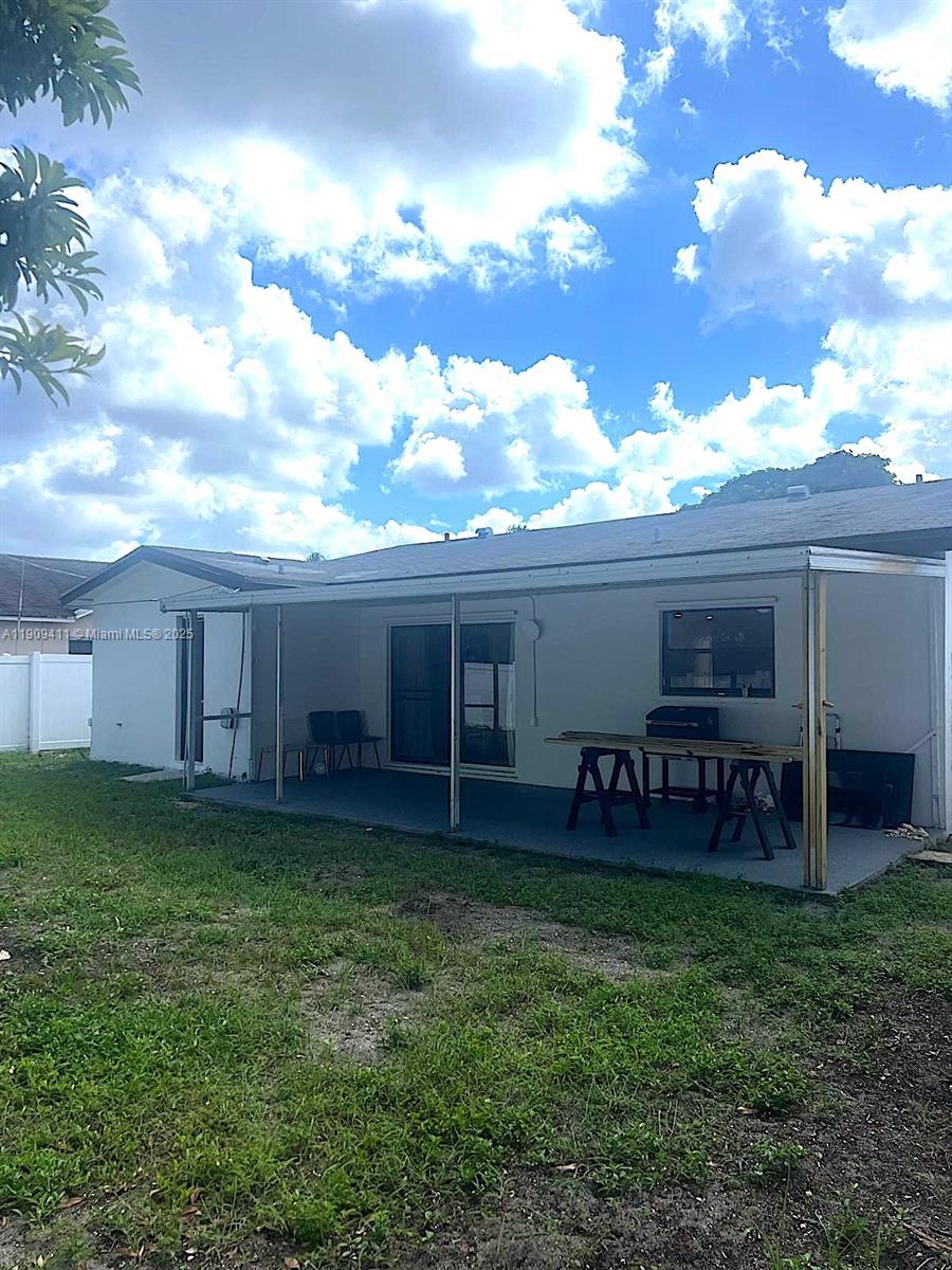 SANDALFOOT COVE SEC 4 - Residential