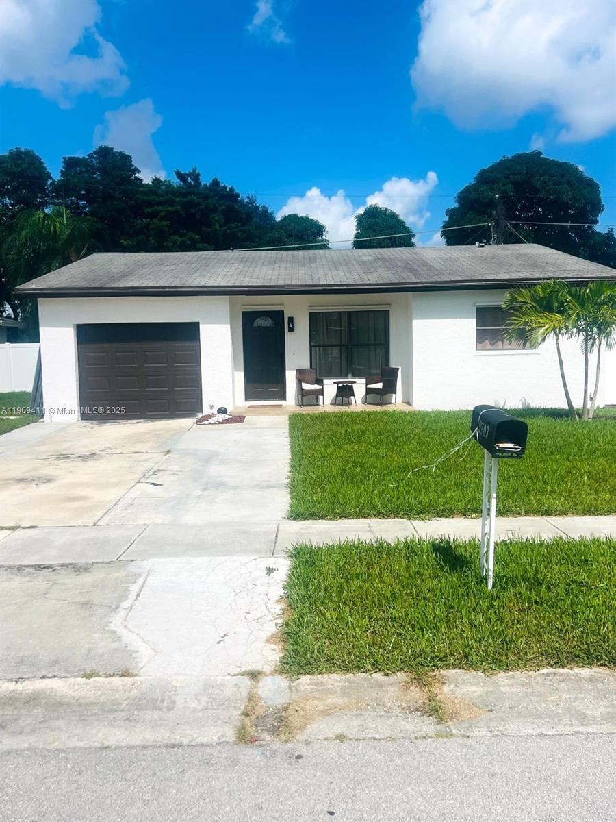 SANDALFOOT COVE SEC 4 - Residential