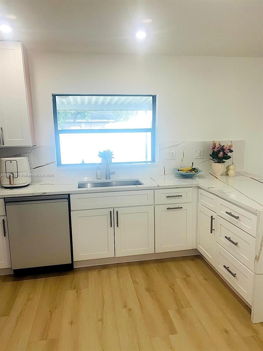 SANDALFOOT COVE SEC 4 - Residential