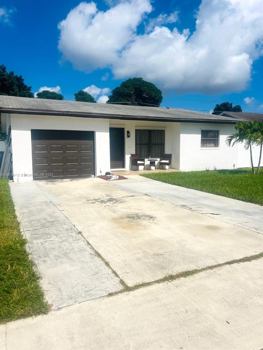 SANDALFOOT COVE SEC 4 - Residential