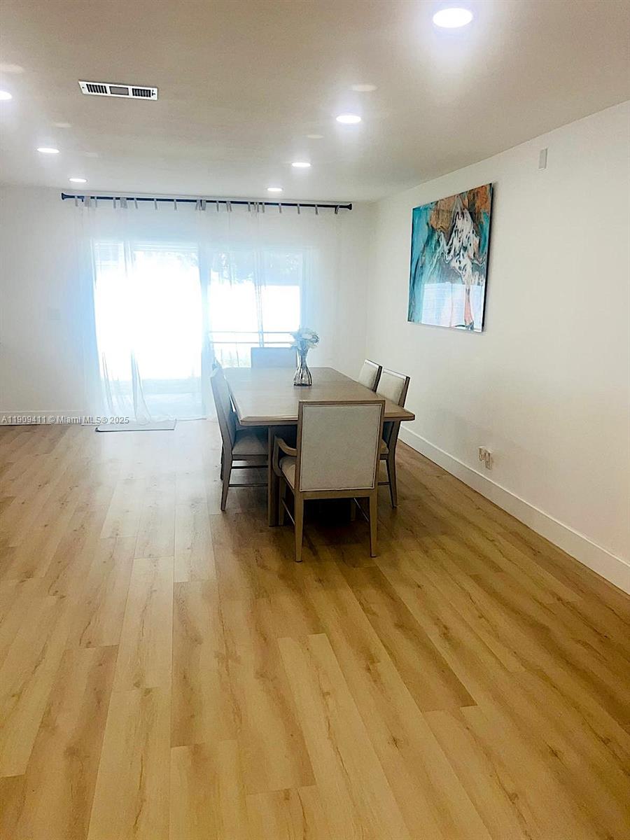 SANDALFOOT COVE SEC 4 - Residential