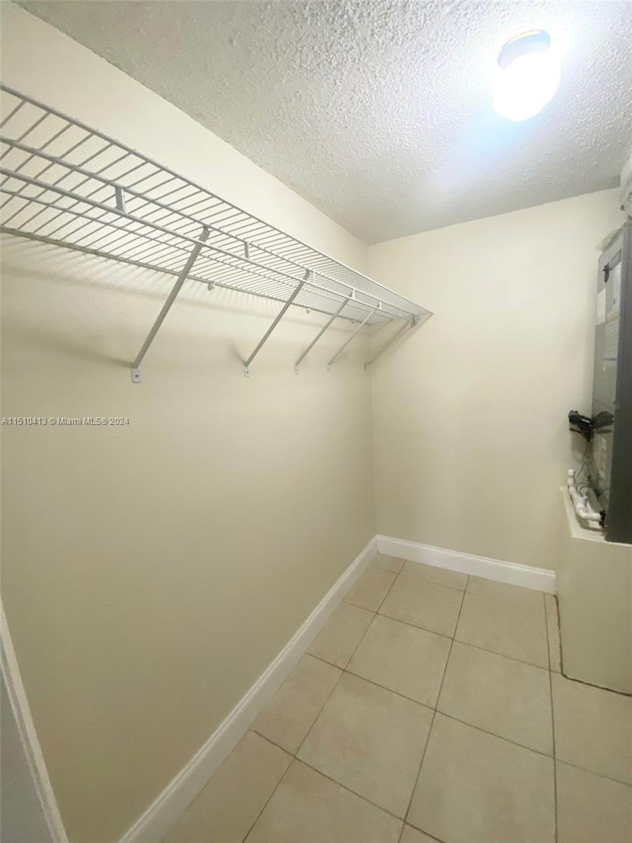 APPLE CREEK 4 - Residential