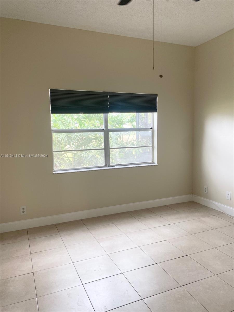 APPLE CREEK 4 - Residential