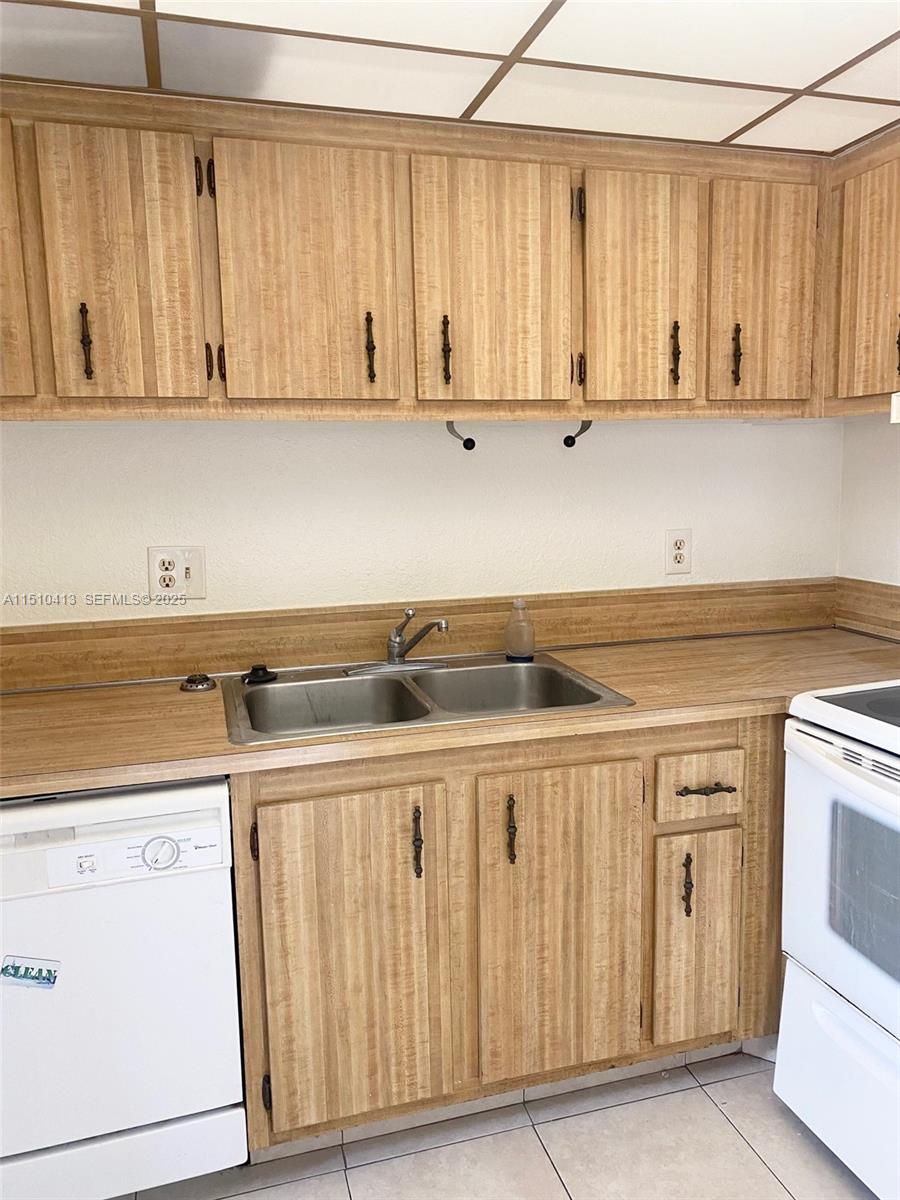 APPLE CREEK 4 - Residential