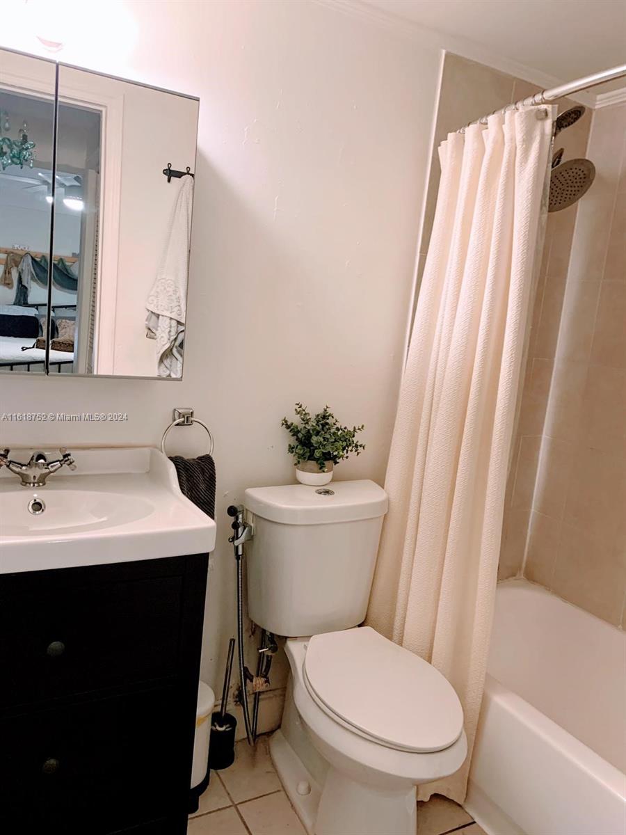C GAB DOUGLAS SEC - Residential Lease
