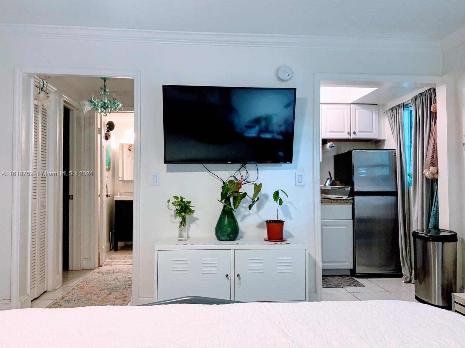 C GAB DOUGLAS SEC - Residential Lease