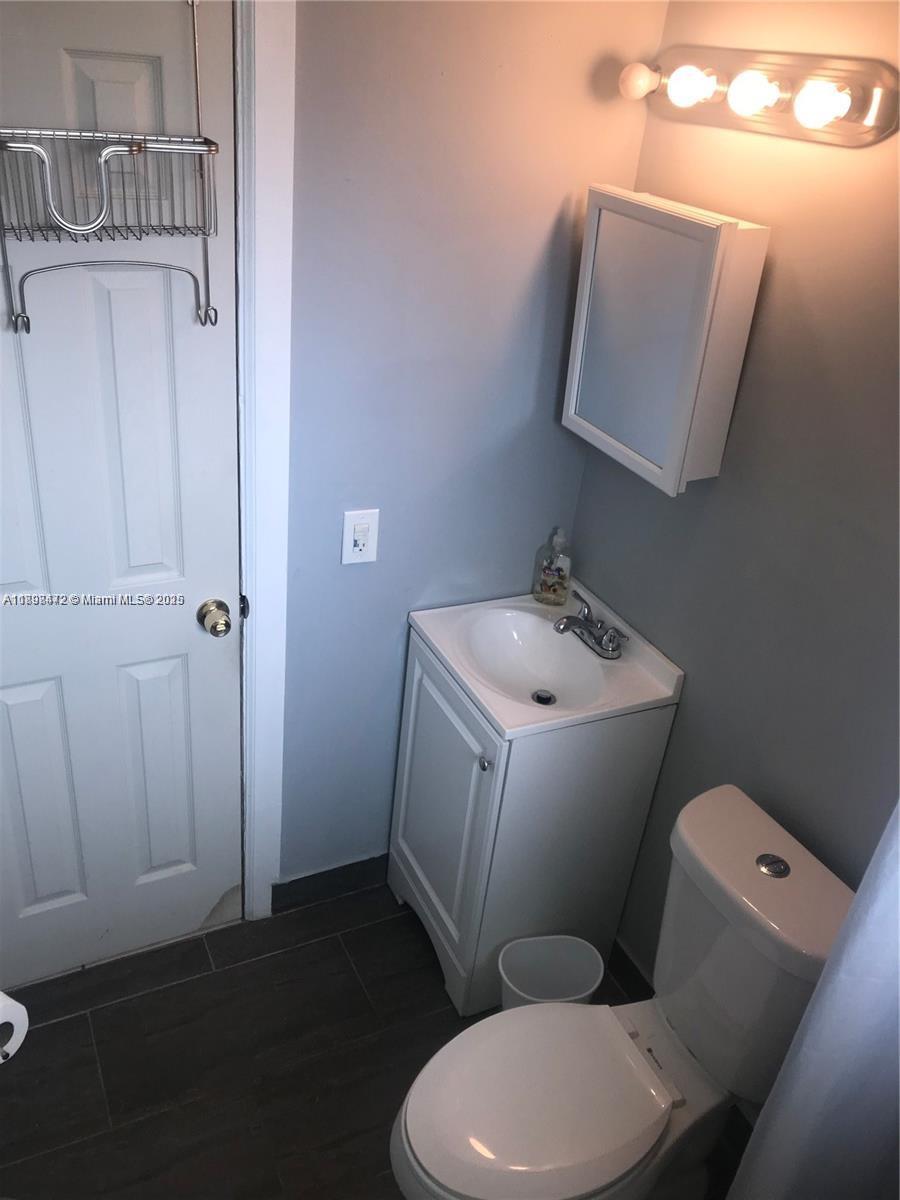 BISCAYNE AVE TRACT - Residential Lease