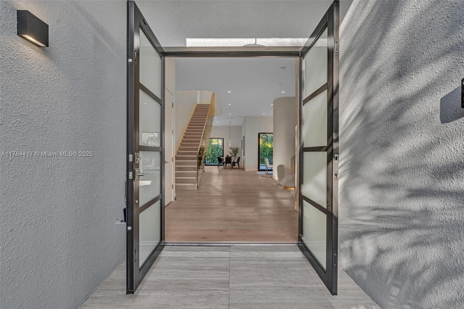 ALTOS DEL MAR NO 5 - Residential