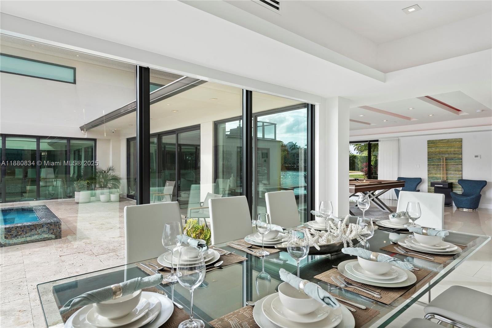 HOLLYWOOD GOLF ESTATES SE - Residential