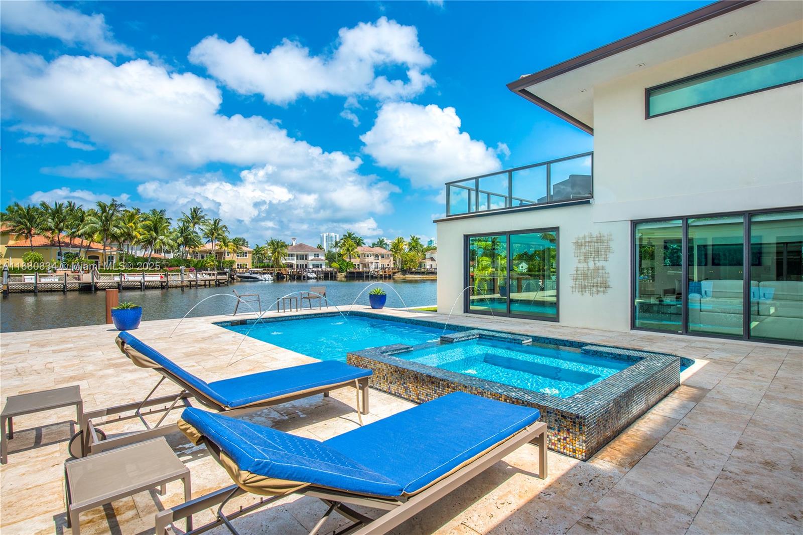 HOLLYWOOD GOLF ESTATES SE - Residential