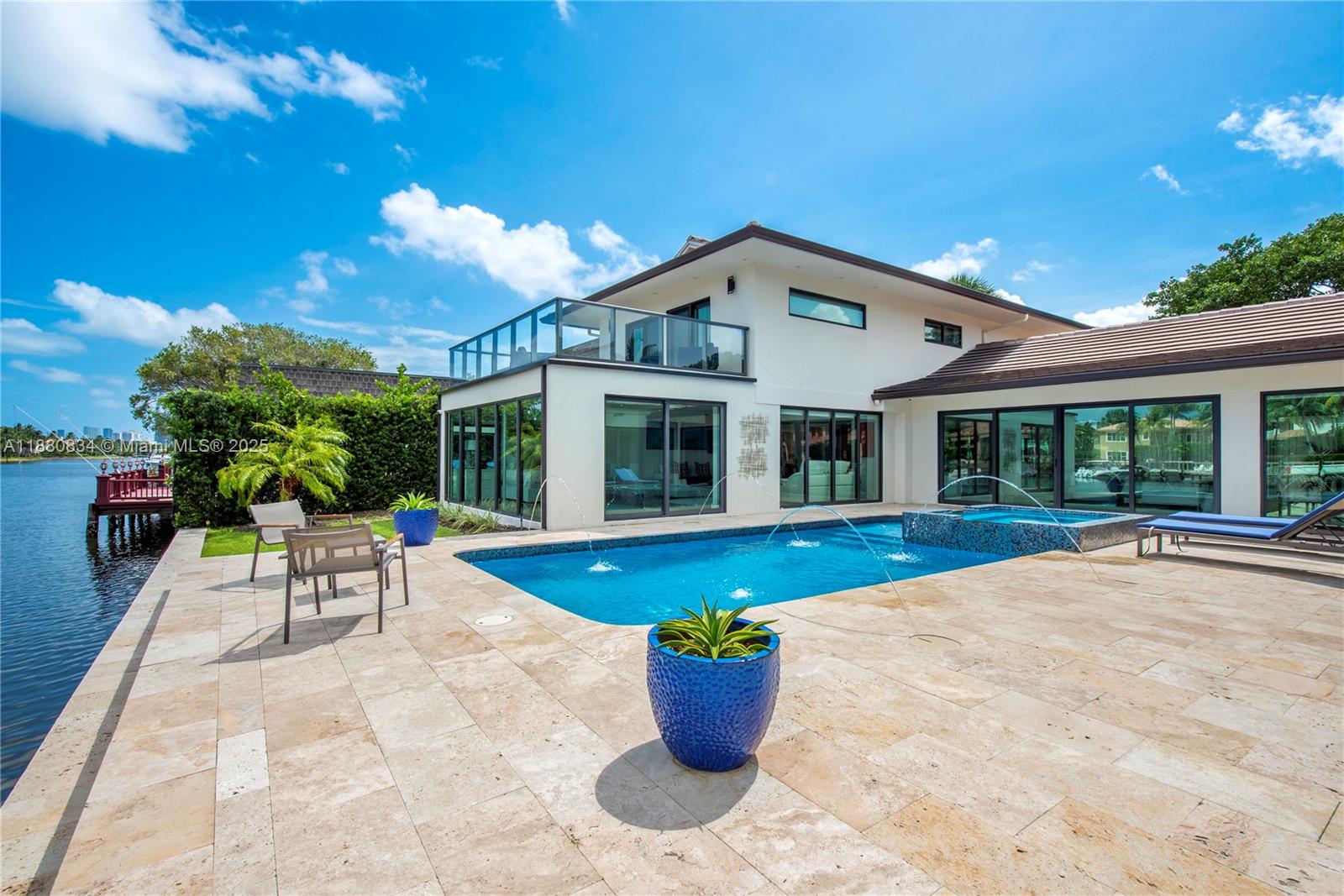 HOLLYWOOD GOLF ESTATES SE - Residential