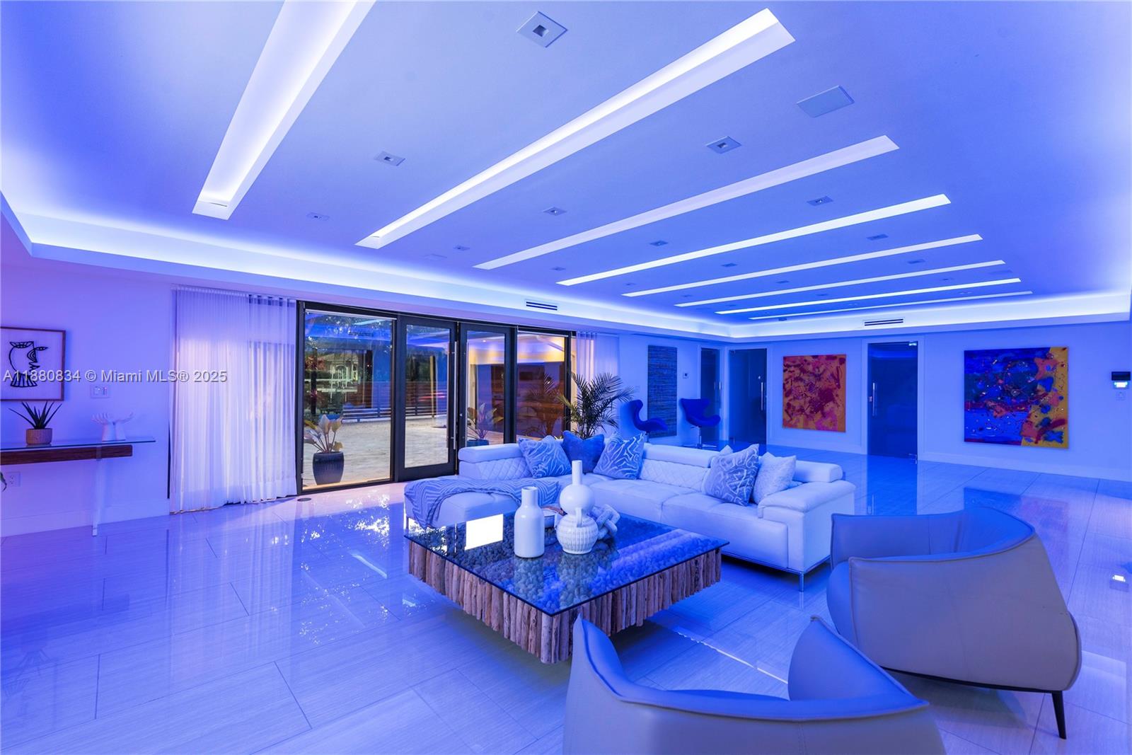 HOLLYWOOD GOLF ESTATES SE - Residential
