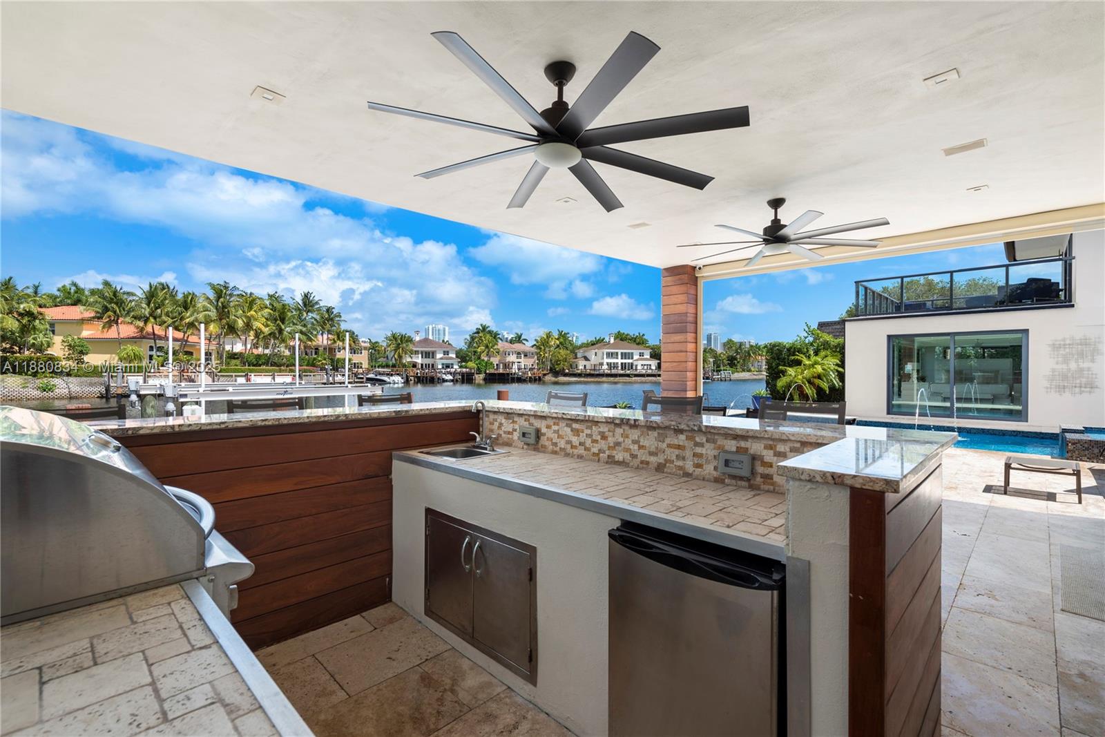 HOLLYWOOD GOLF ESTATES SE - Residential