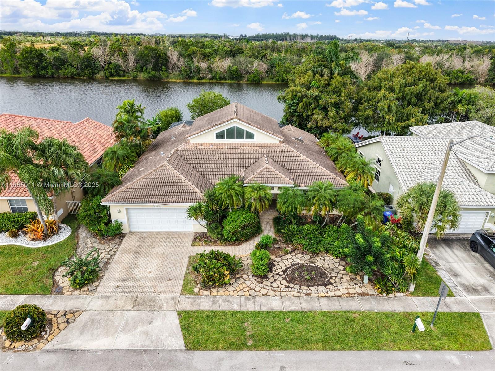 PRESERVE AT CHAPEL TRAIL - Residential
