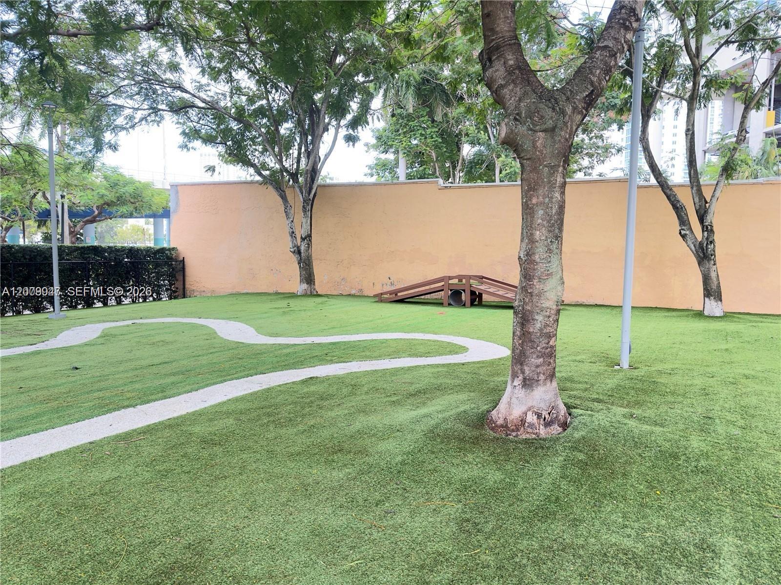 NEO CONDO - Residential Lease