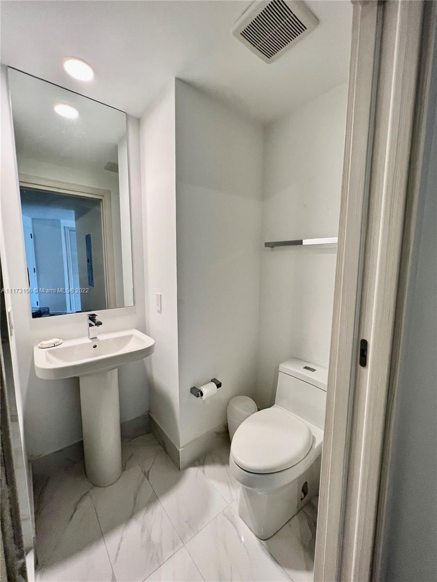 801 SMA RESIDENCES CONDO - Residential Lease