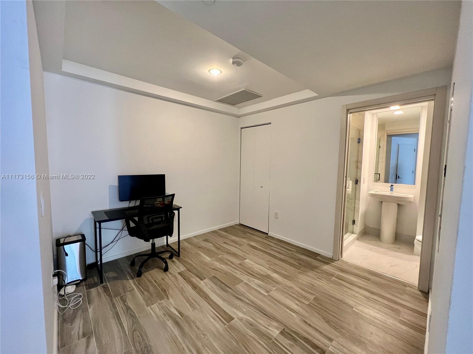 801 SMA RESIDENCES CONDO - Residential Lease