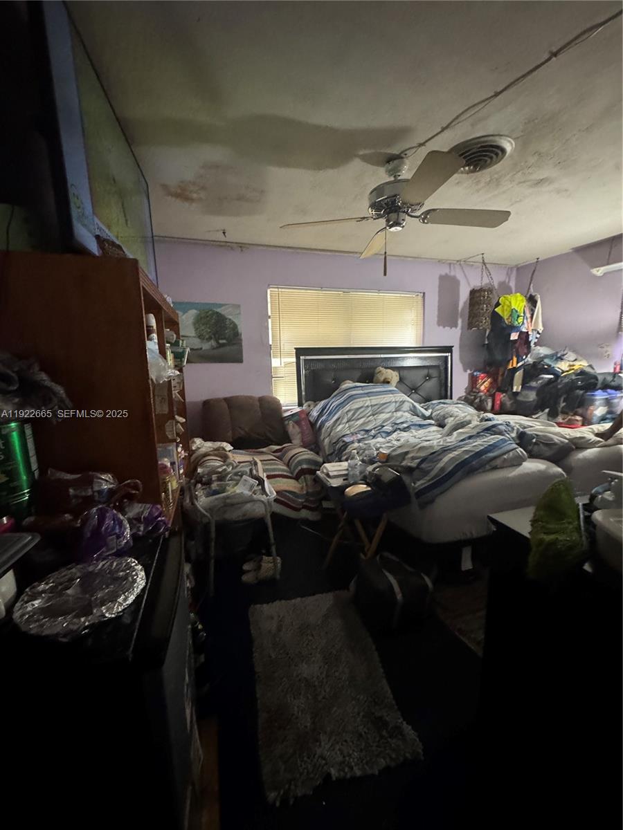 HOLIDAY VILLAGE SEC TWO - Residential