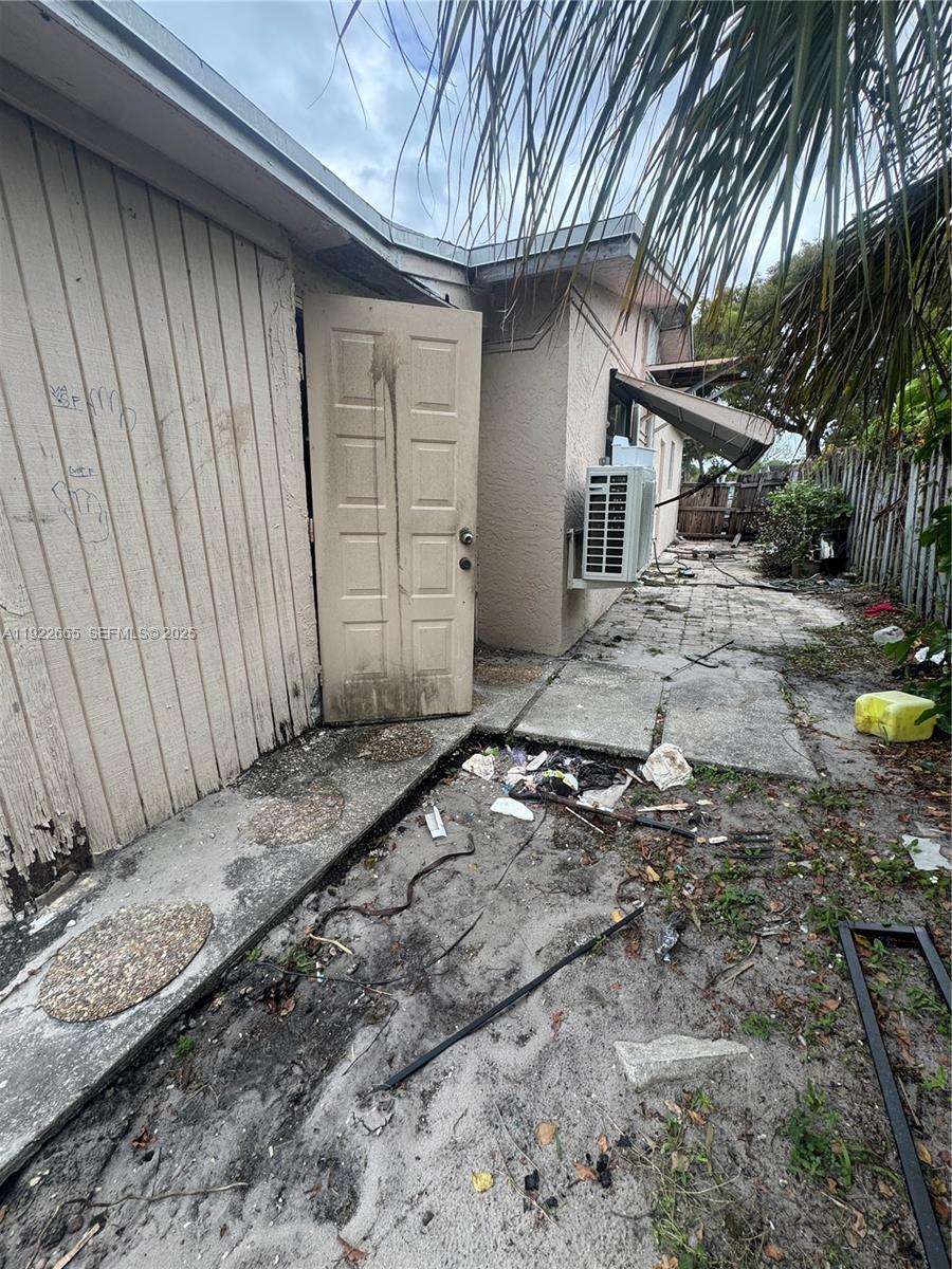 HOLIDAY VILLAGE SEC TWO - Residential