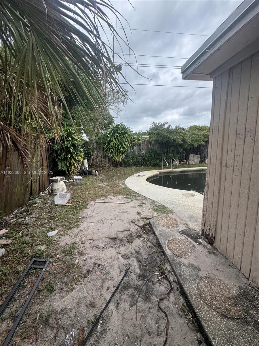 HOLIDAY VILLAGE SEC TWO - Residential