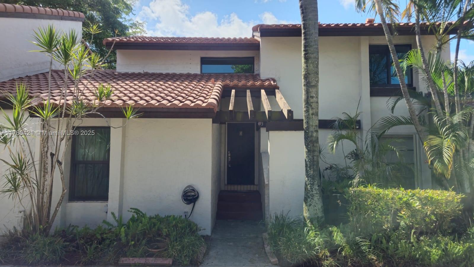 Rental Property at 11035 Sw 132nd Ct 13-3, Miami, Broward County, Florida - Bedrooms: 3 
Bathrooms: 3  - $3,000 MO.