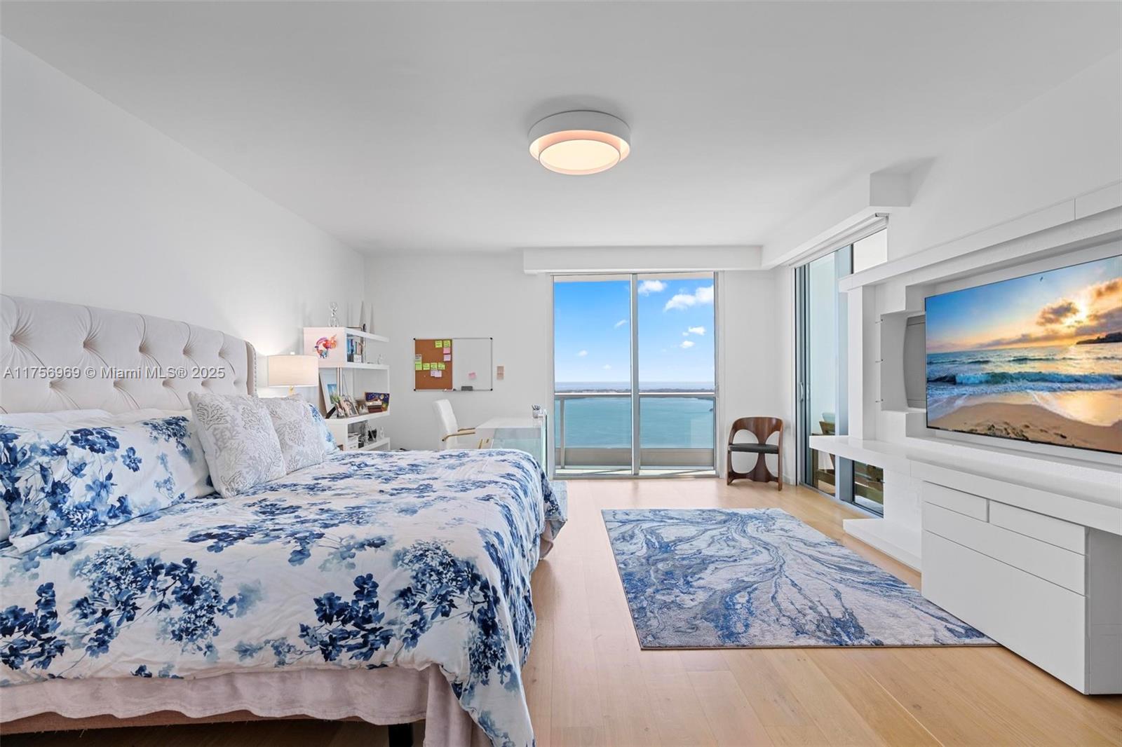 JADE RESIDENCES BRICKELL - Residential