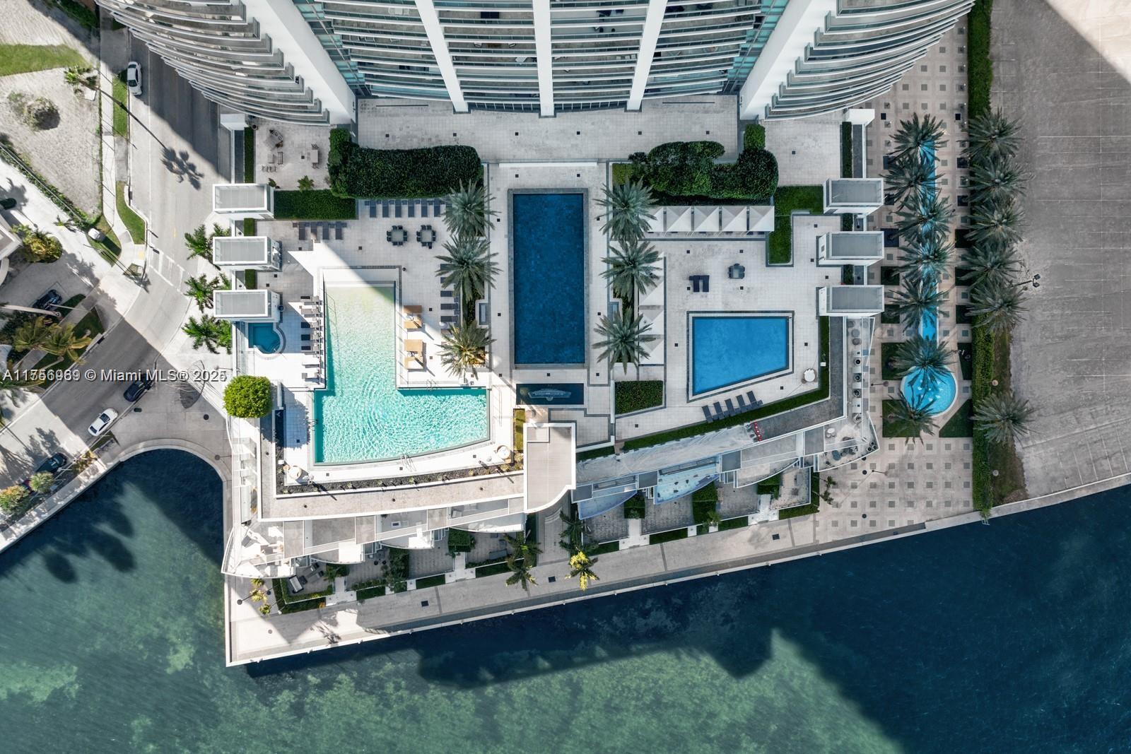 JADE RESIDENCES BRICKELL - Residential